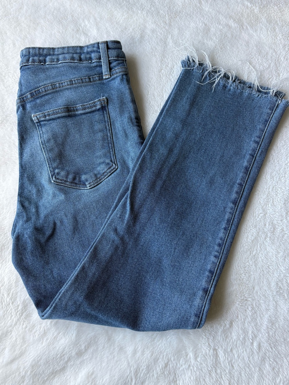 Just Black Medium Blue Raw Hem Cropped Jeans